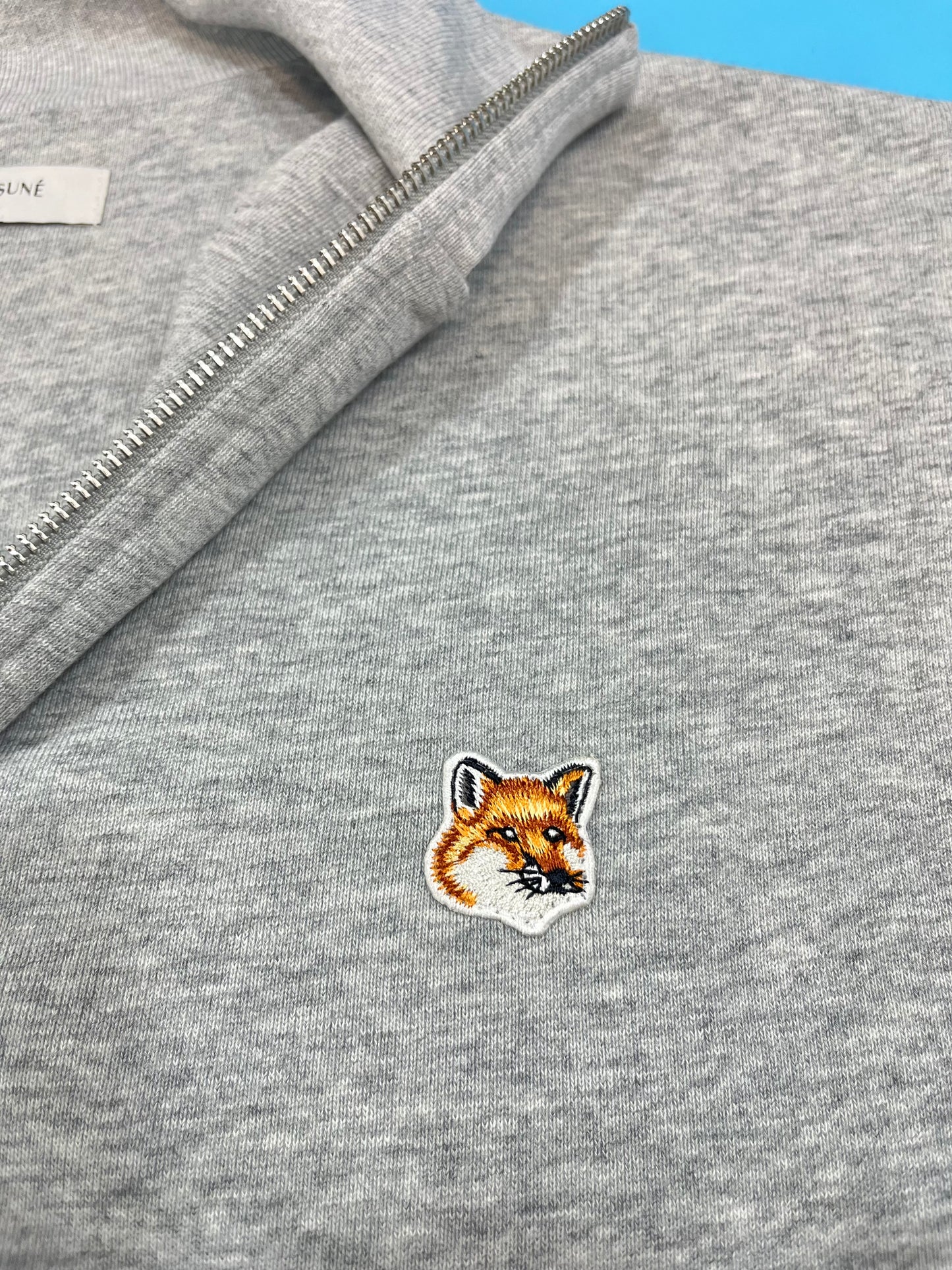 탑아키마 / 메종키츠네 싱글 노랑 폭스 반집업