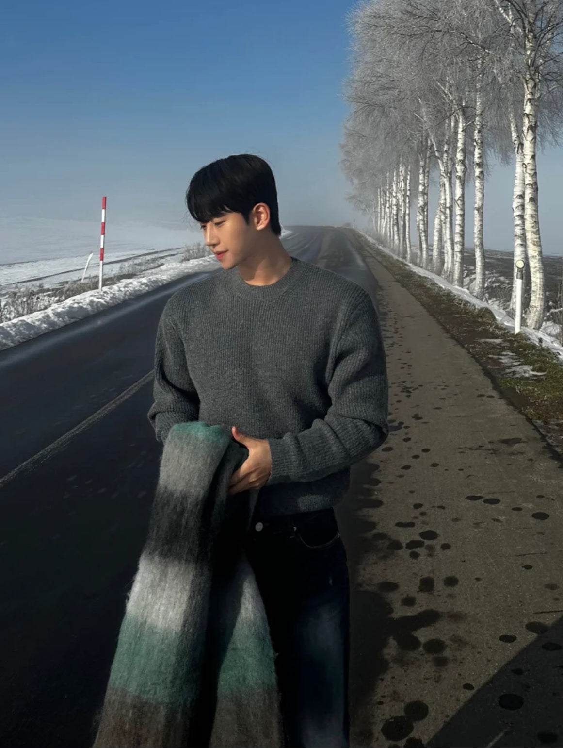 탑아키마 / 마르지엘라  23AW 사각스티치솔리드울풀오버니트