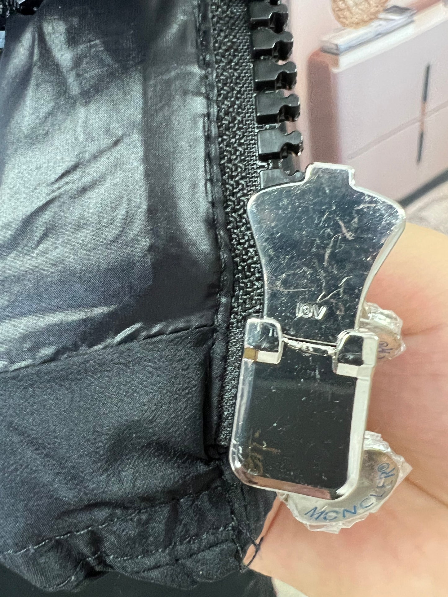 탑몽클 / MC 웨이쩌허 패딩