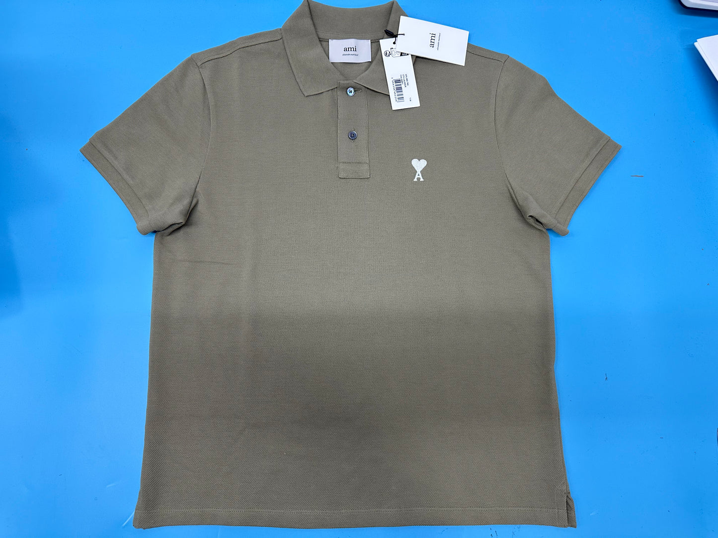 탑아미 / 아미 2025년 신상 화이트 와펜 폴로 셔츠