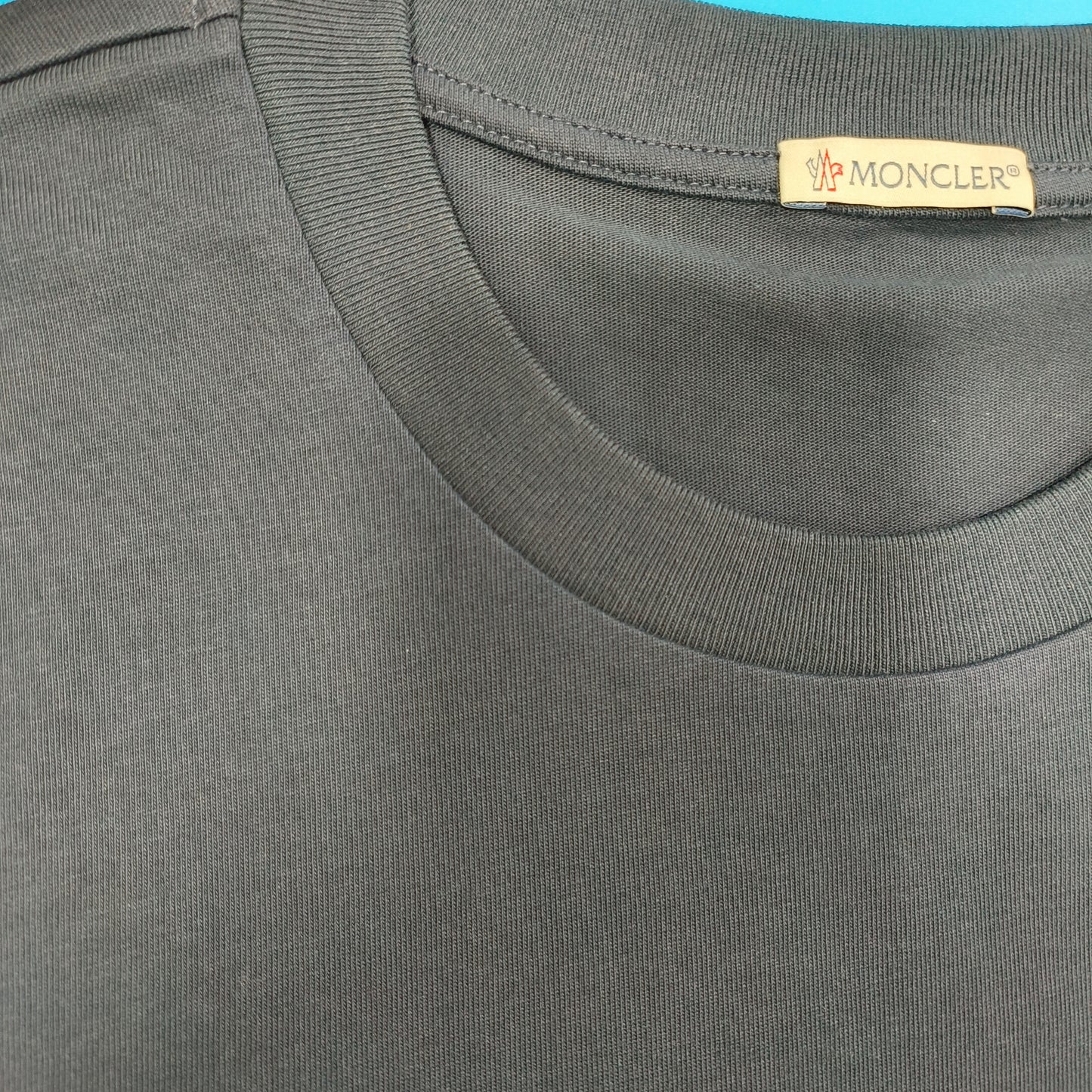 탑몽클X  / MC 데님 포켓 티셔츠