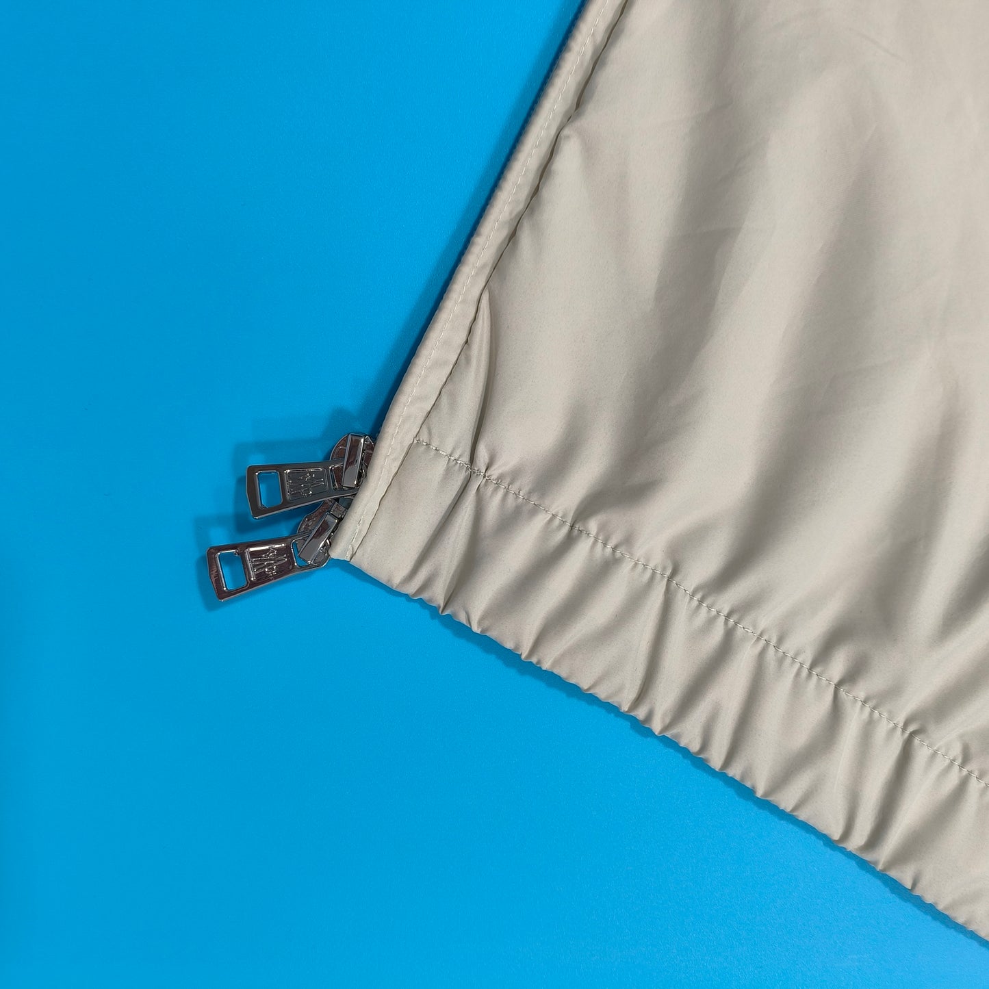 탑몽클X  / MC 메이다사 쉘 새틴 재킷