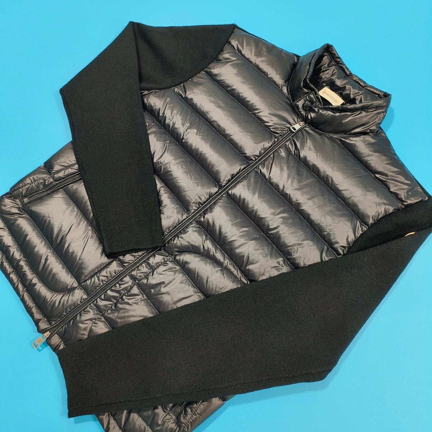 탑몽클X  / MC 카디건을 이어붙이다