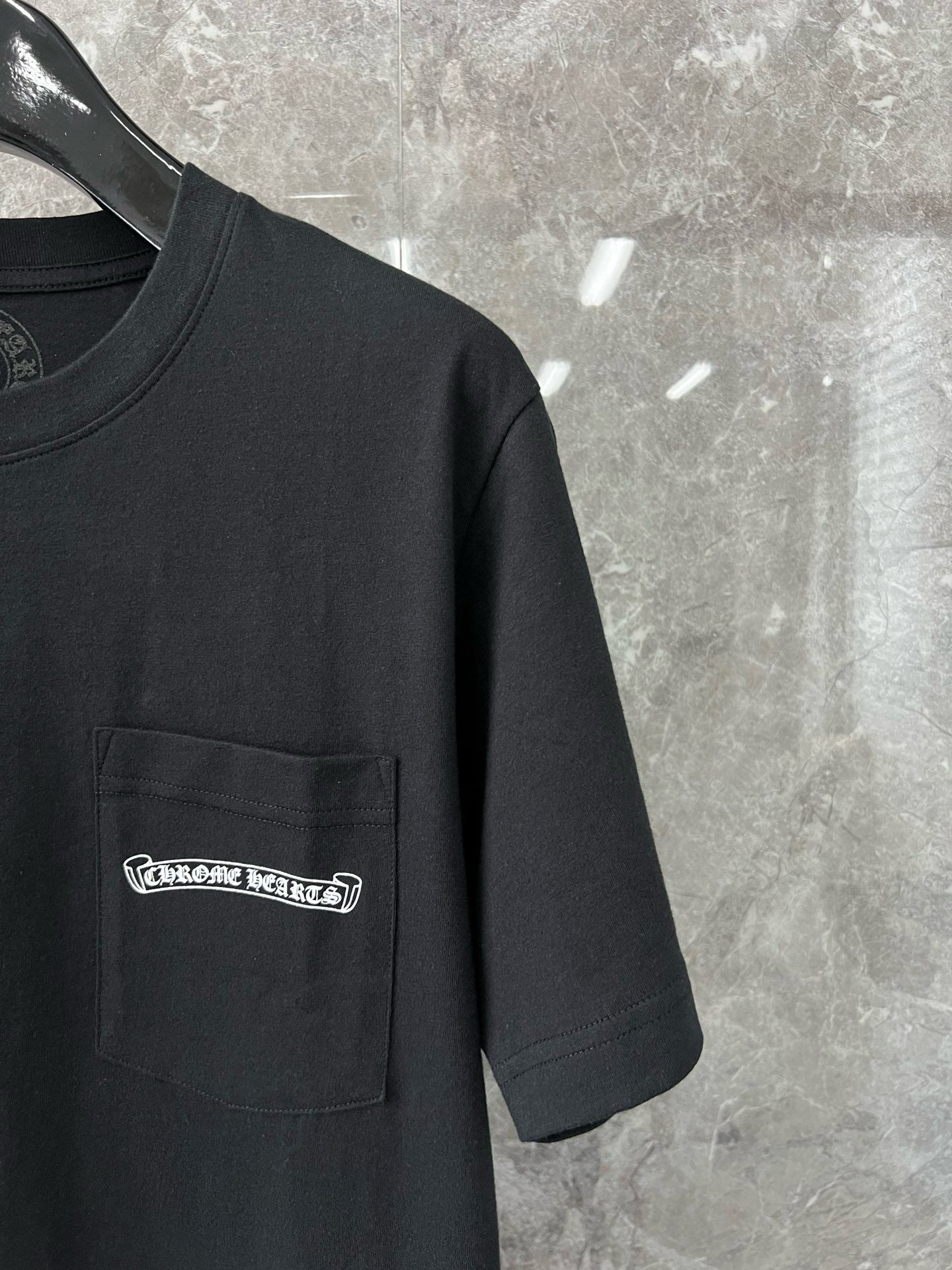대리석 / 24SS 크롬하츠 X 매티보이 로고 포켓 티셔츠