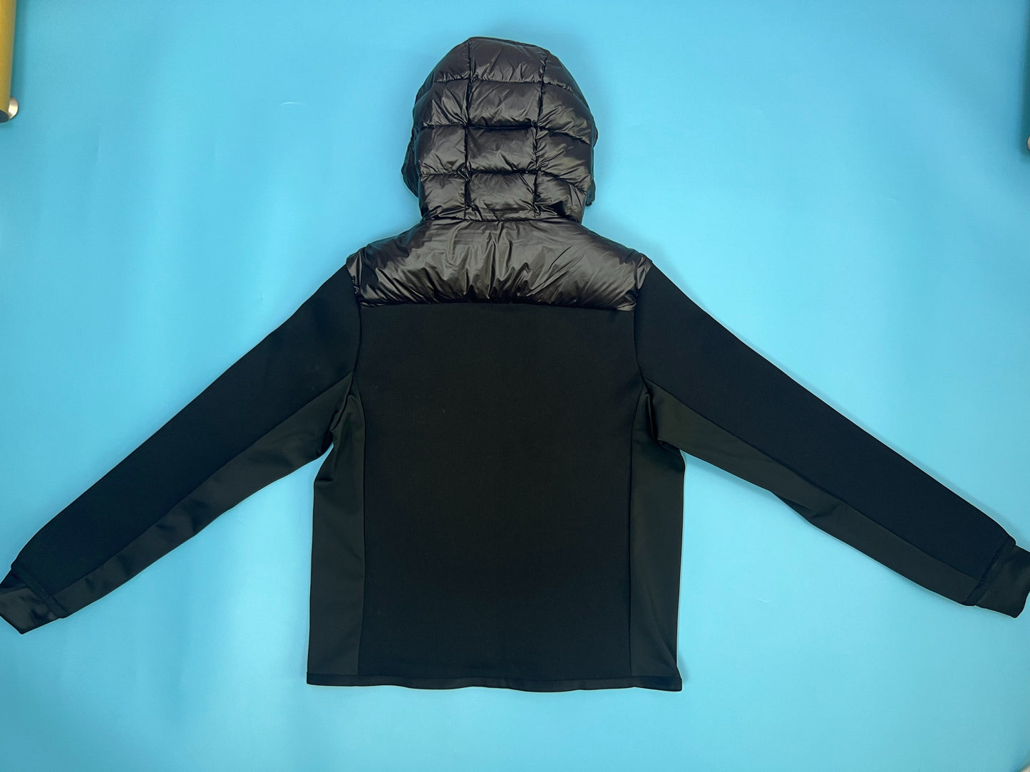 탑몽클  / MC 에이프레스 스키니트 소매 패딩