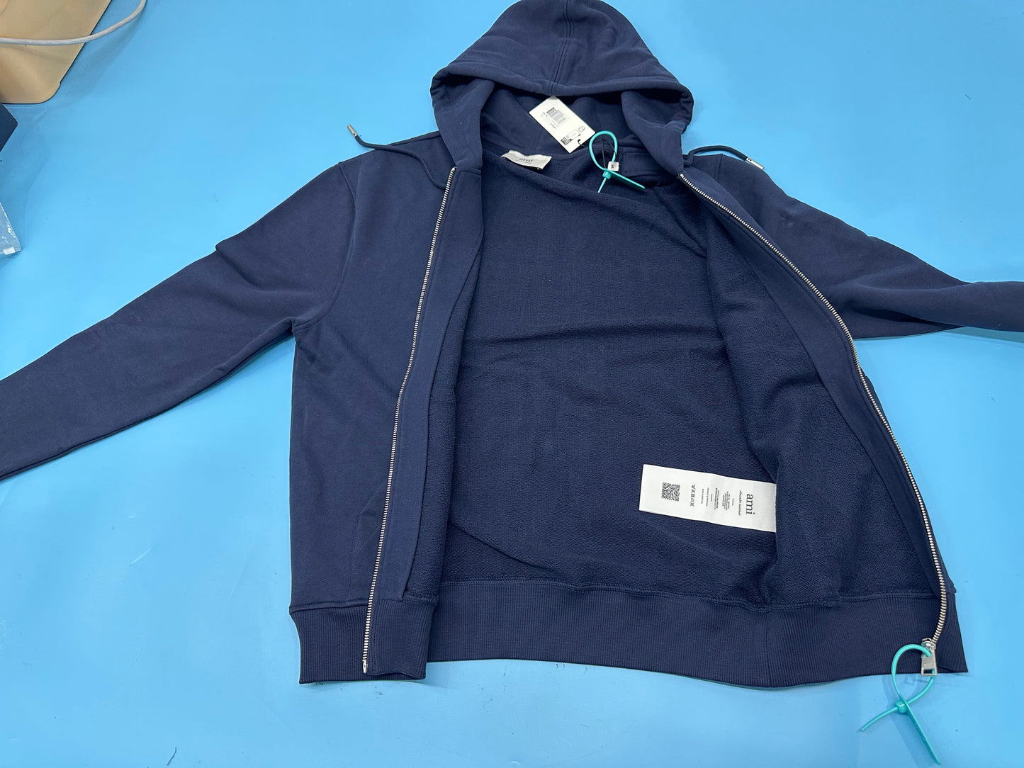 탑아미 / 아미 2025년형 화이트 와펜 후드집업 white badge zipper hoodie