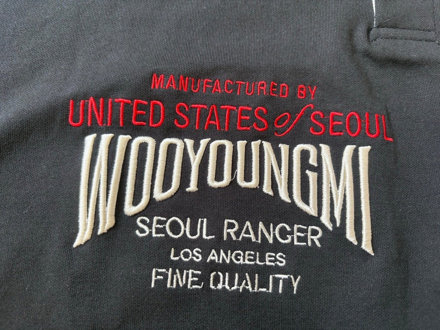 베어 / 우영미 자수폴라긴팔 블랙 카라티