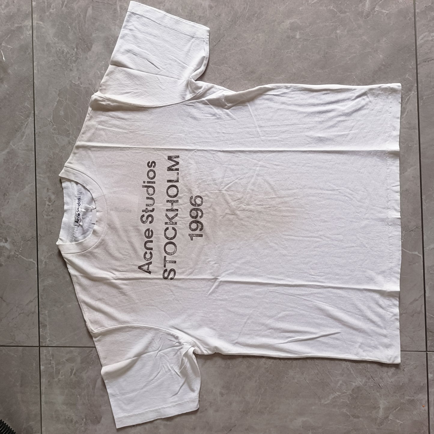 탑아크네 / 아크네 스튜디오 빈티지 반팔티