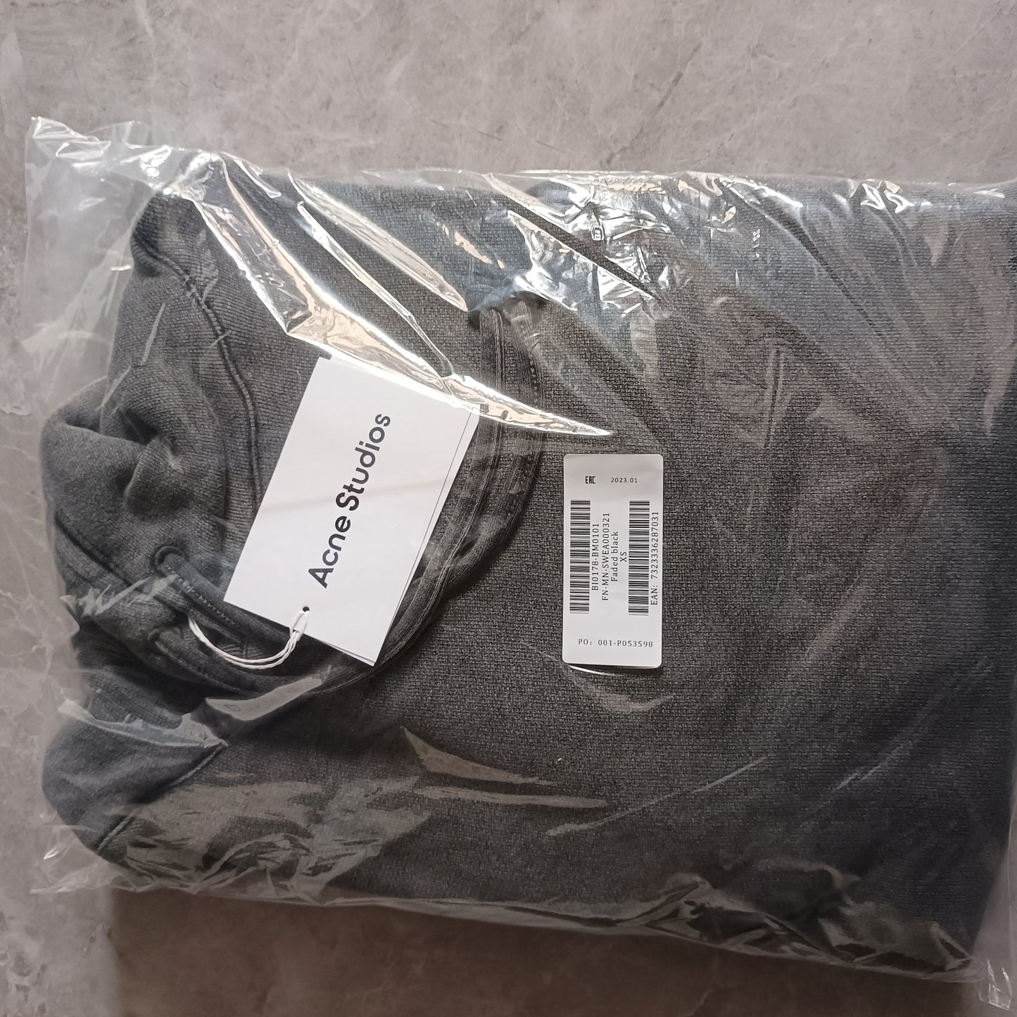 탑아크네 / 아크네 후드티