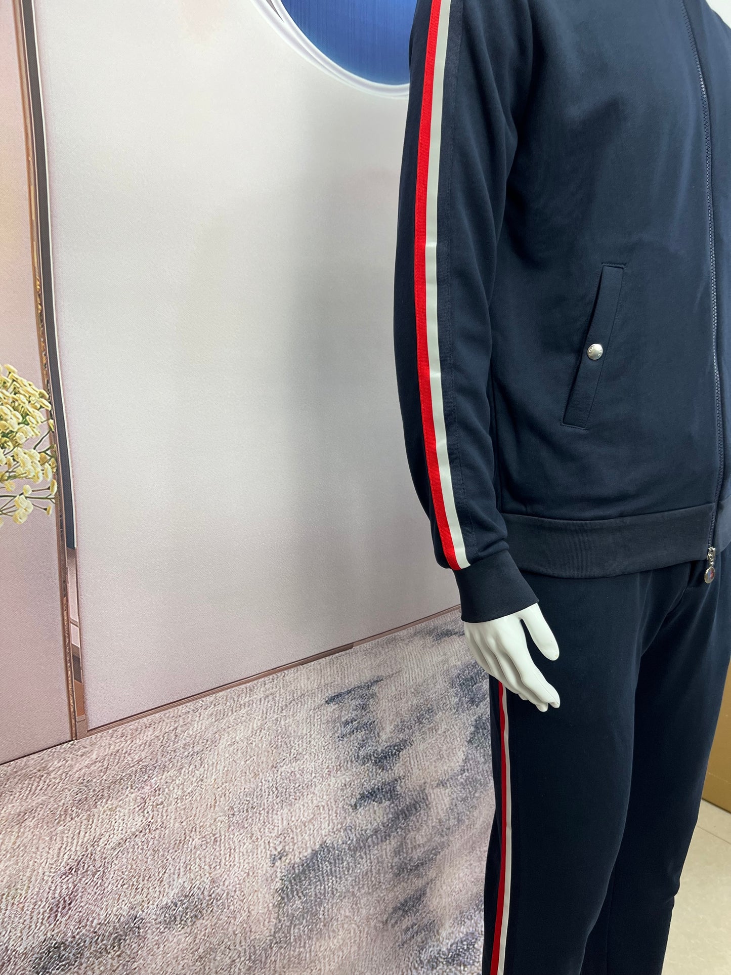 탑몽클 / MC 반사성 스트라이프 스웨츠셔트