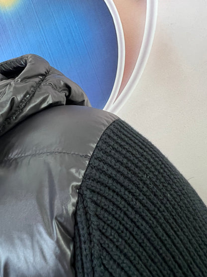 탑몽클 / MC 모자 스트라이프 맨투맨