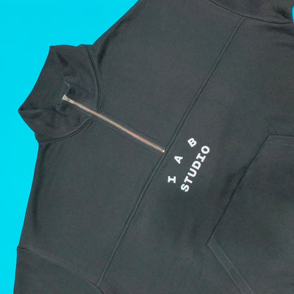 탑아이앱 / 아이앱 하프 집업 블랙 화이트