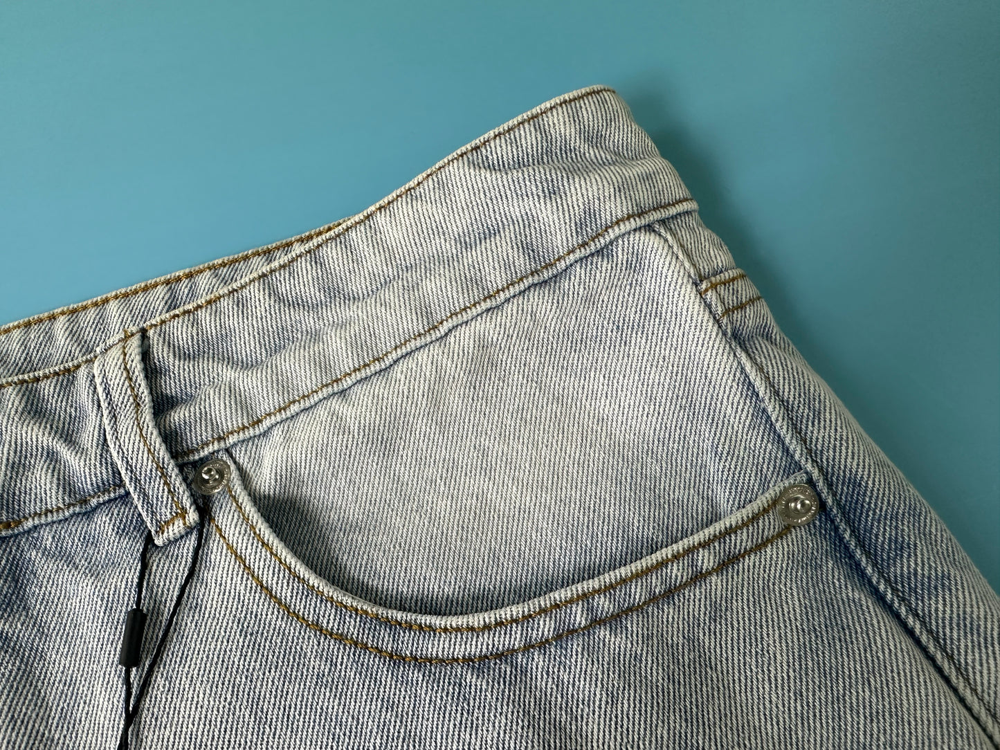 탑아미 / 메탈 하트 로고 청바지