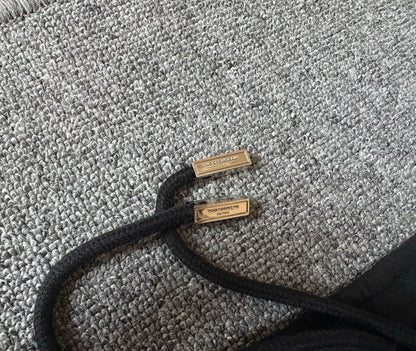 베어 / 우영미 25년 끈와이드팬츠 블랙