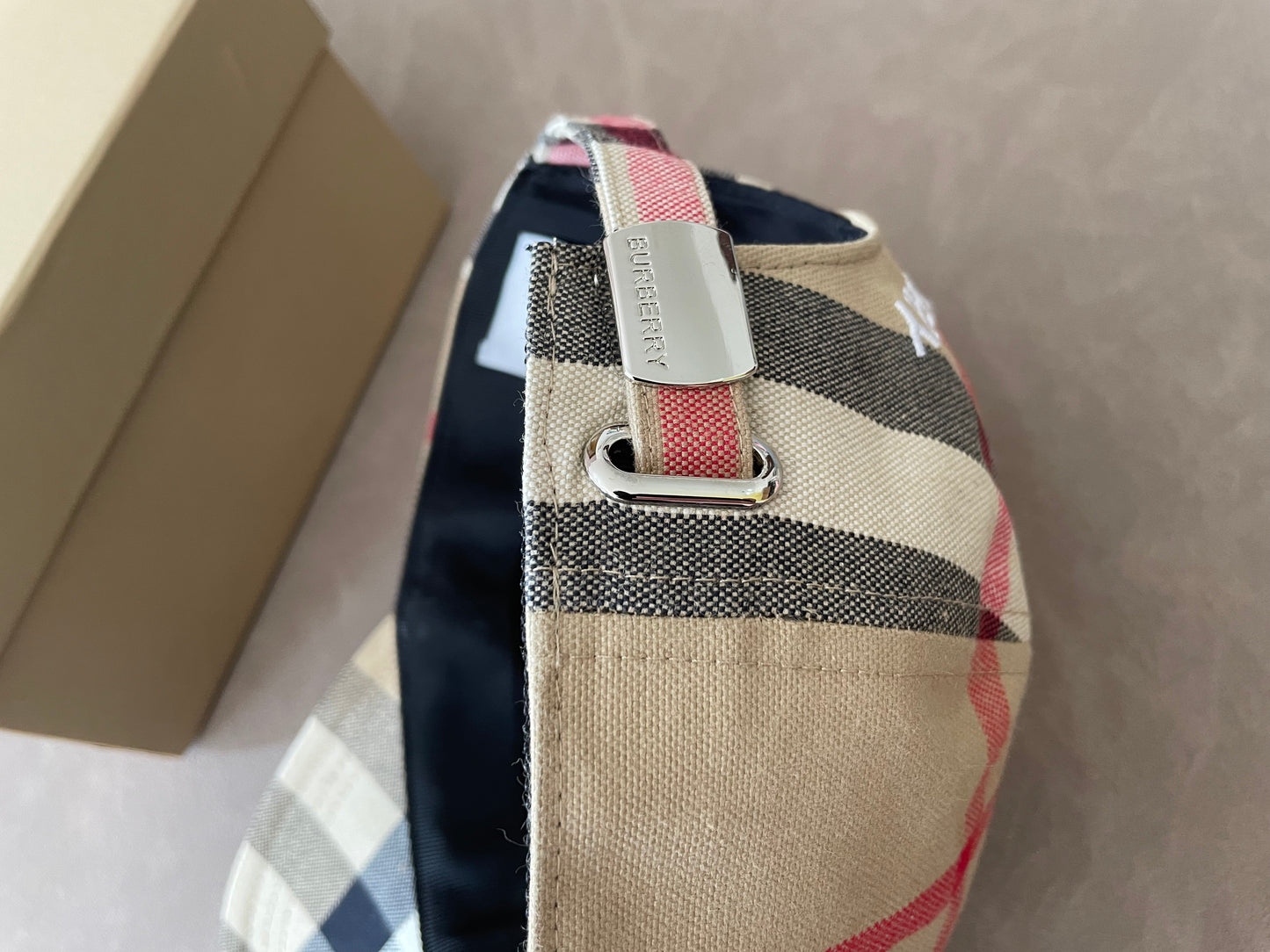 웨이브/버버리 모자