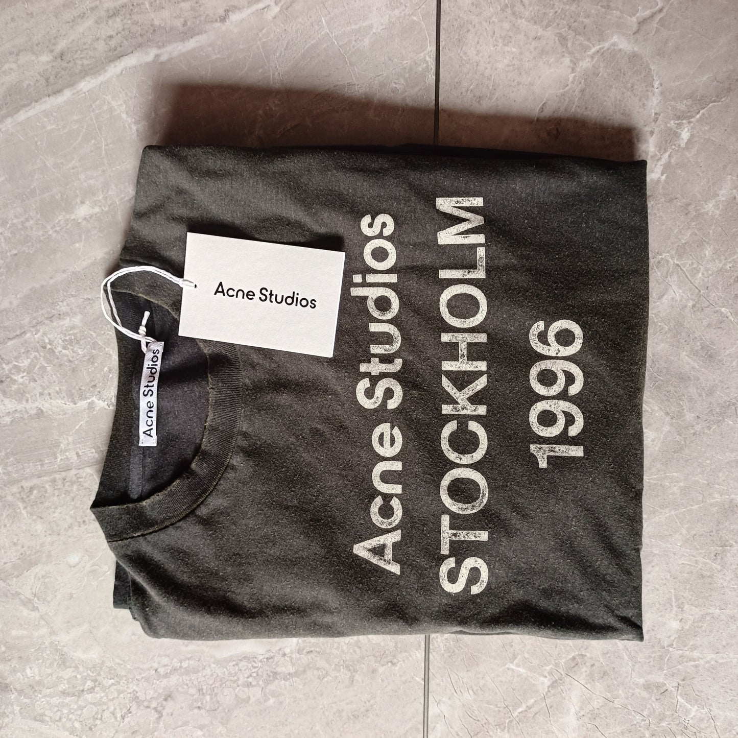 탑아크네 / 아크네 스튜디오 빈티지 반팔티