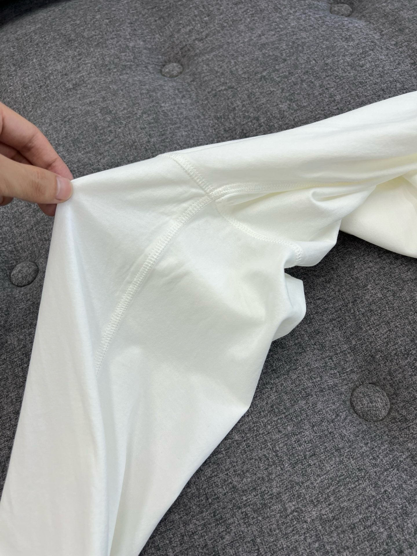 대리석 / 보테가베네타 긴팔 티셔츠