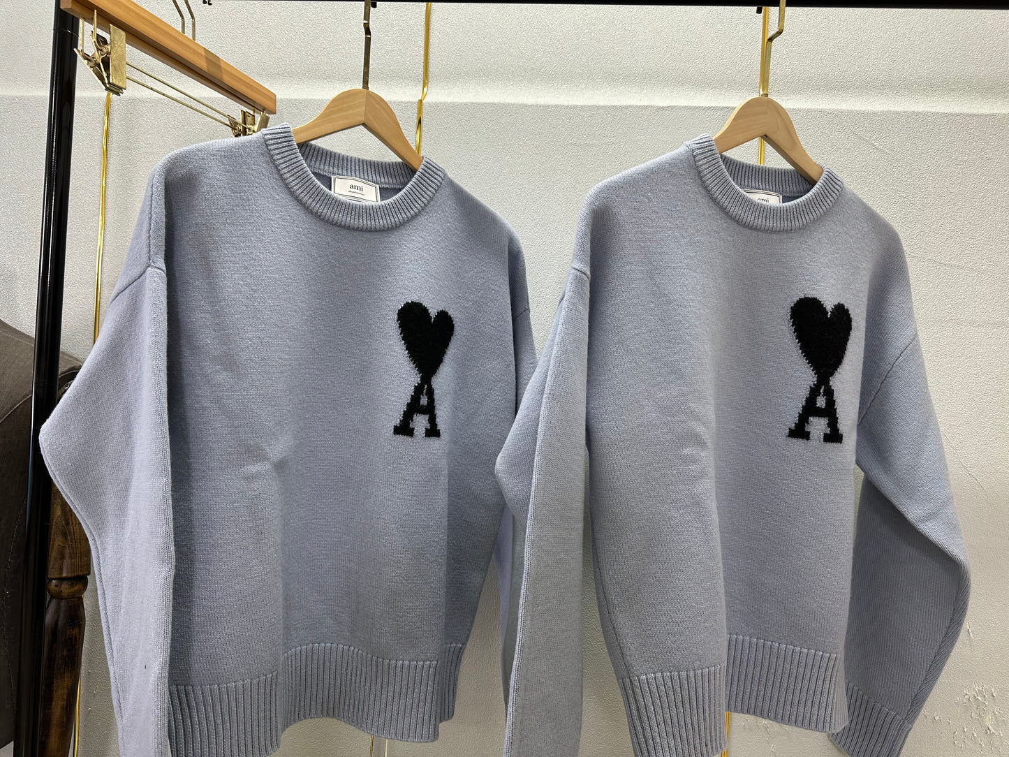 탑아미 / 아미 스틸 블루 울 스웨터