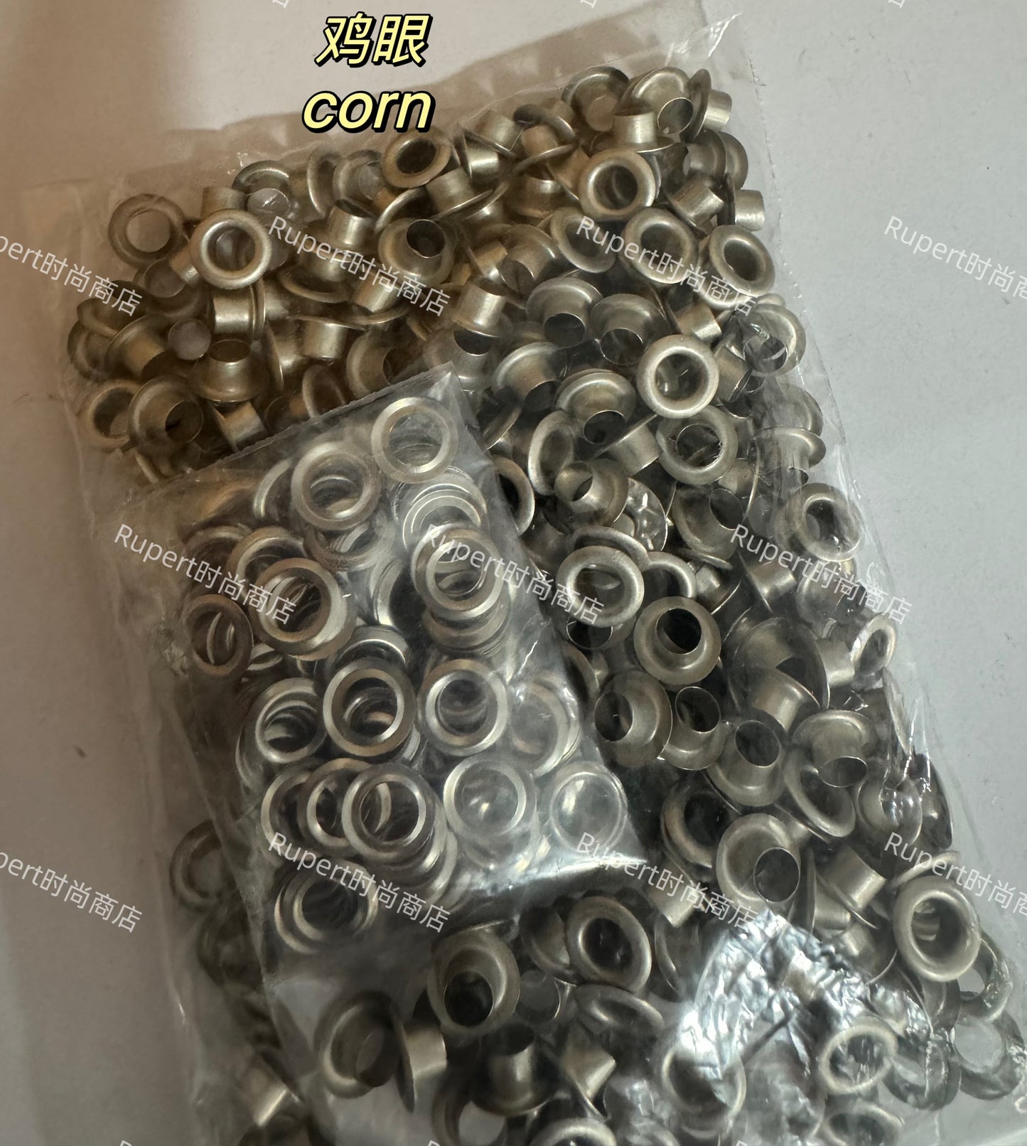 ru / 프라다 리나일론 포켓 다운 남성 패딩