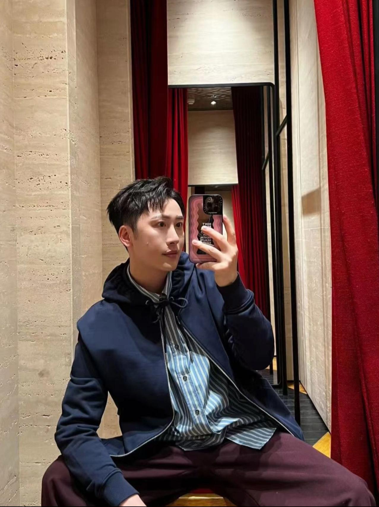 탑아미 / 아미 2025년형 화이트 와펜 후드집업 white badge zipper hoodie