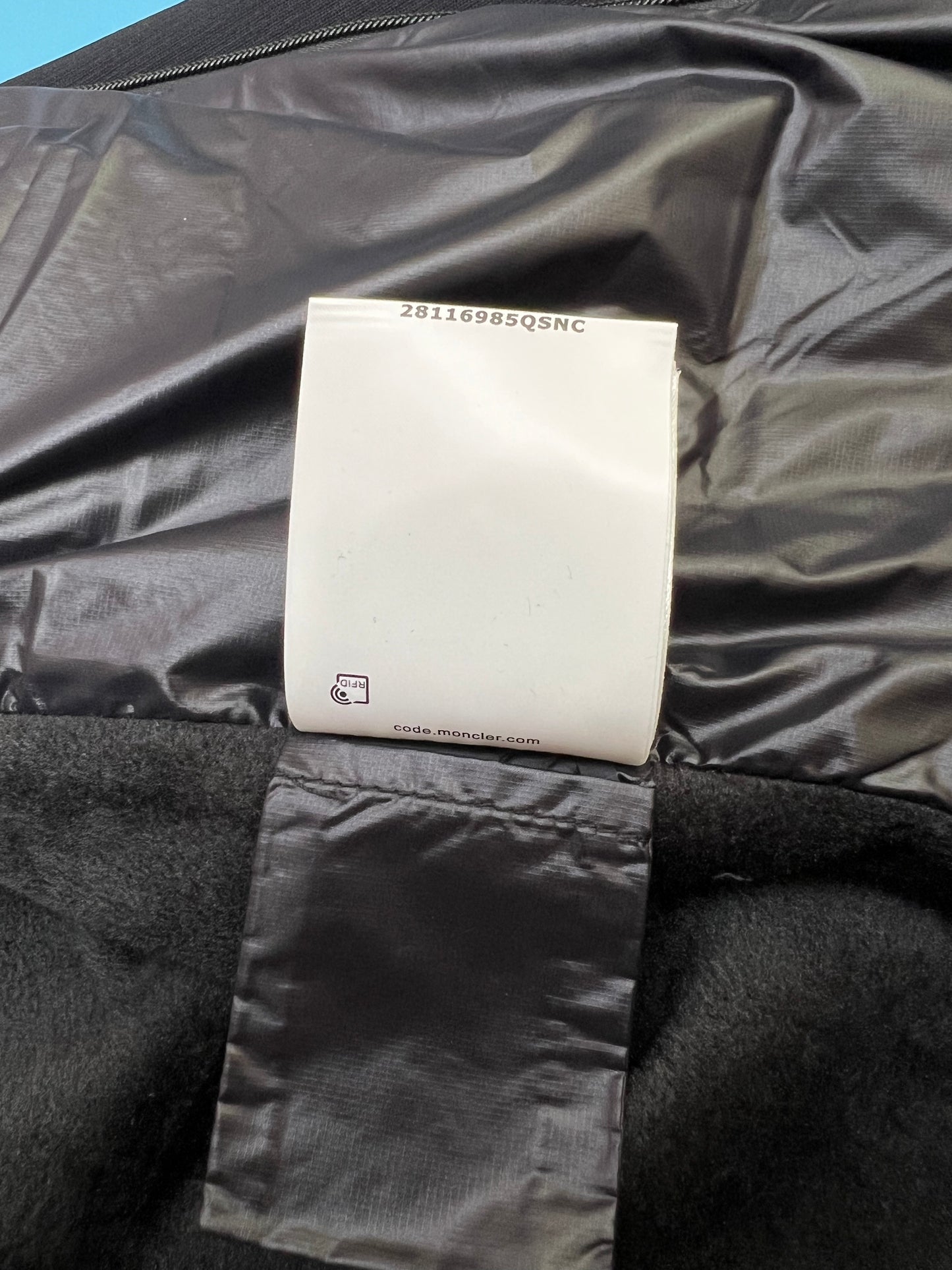 탑몽클  / MC 에이프레스 스키니트 소매 패딩