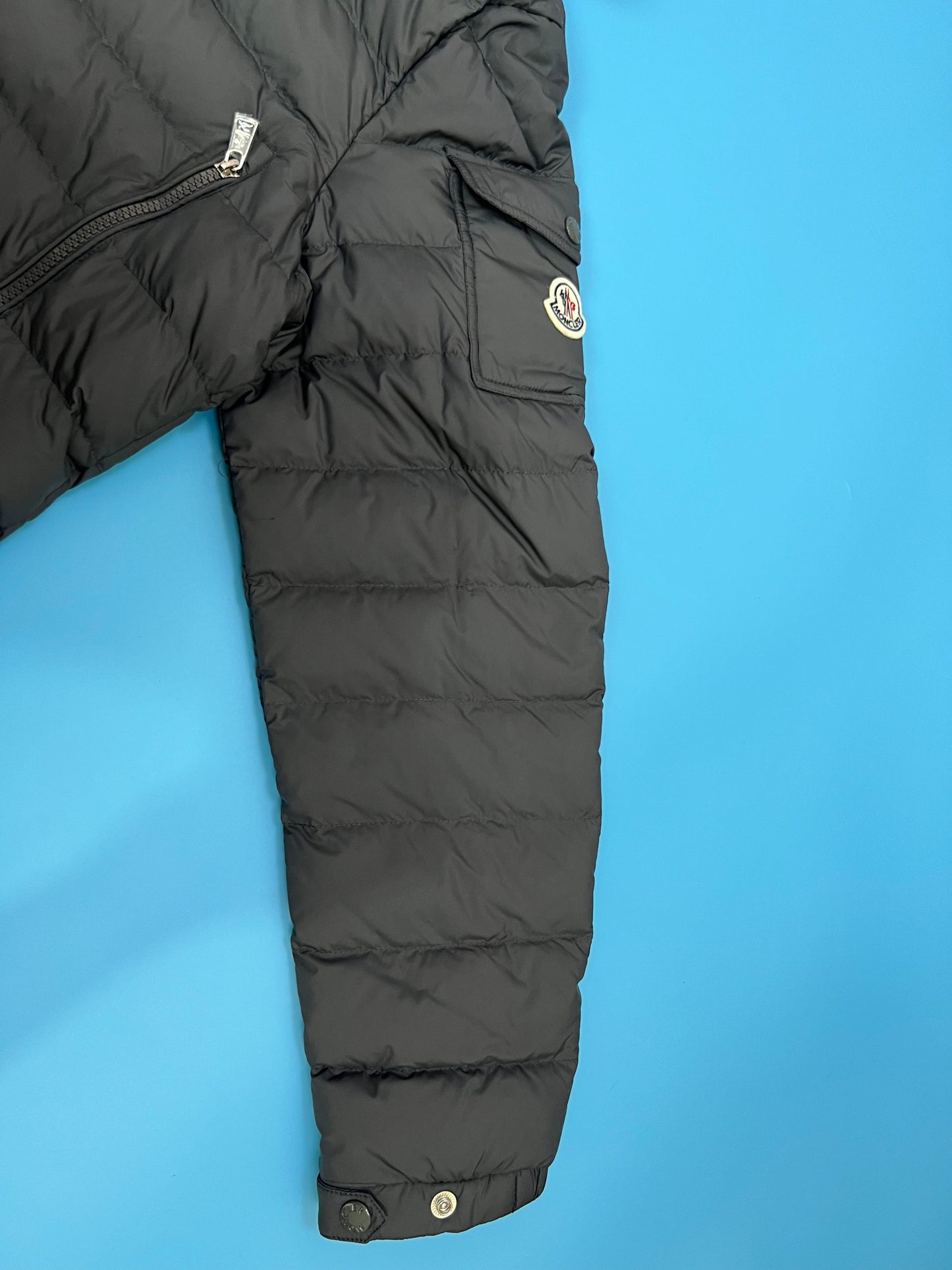 탑몽클 / MC GLN 갈리엔 패딩