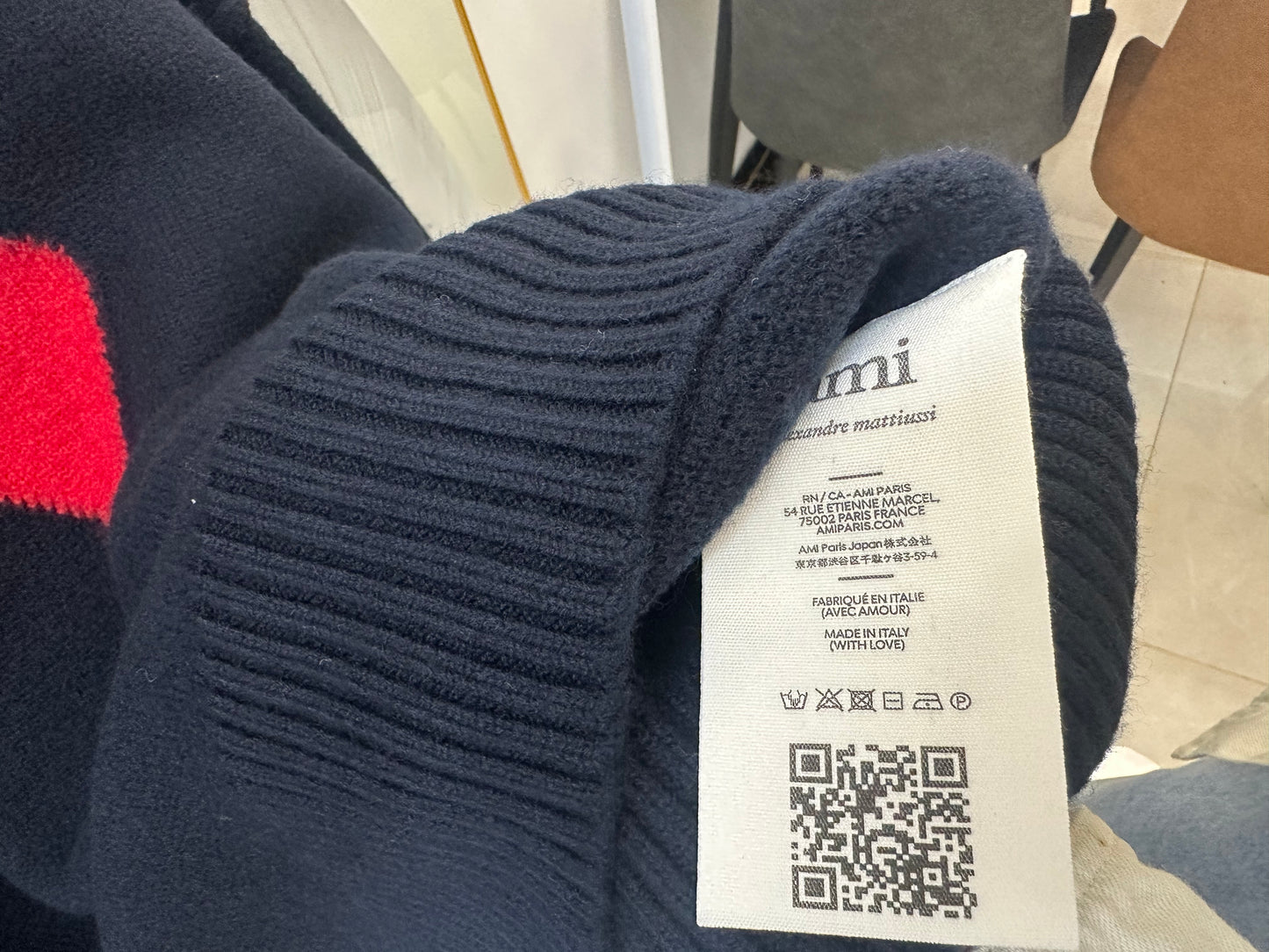 탑아미 / 아미  24 레드 빅로고 라운드 니트