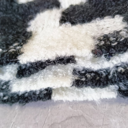 탑아크네 / 아크네스튜디오 하운드투스 태슬 머플러