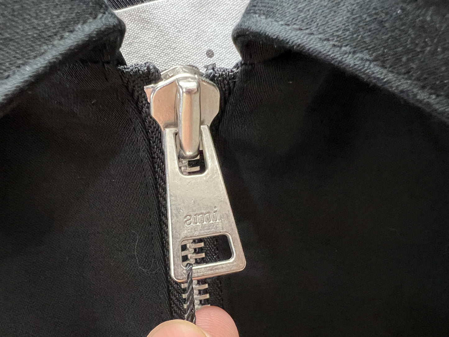 탑아미 / 메탈 카라 집업 자켓