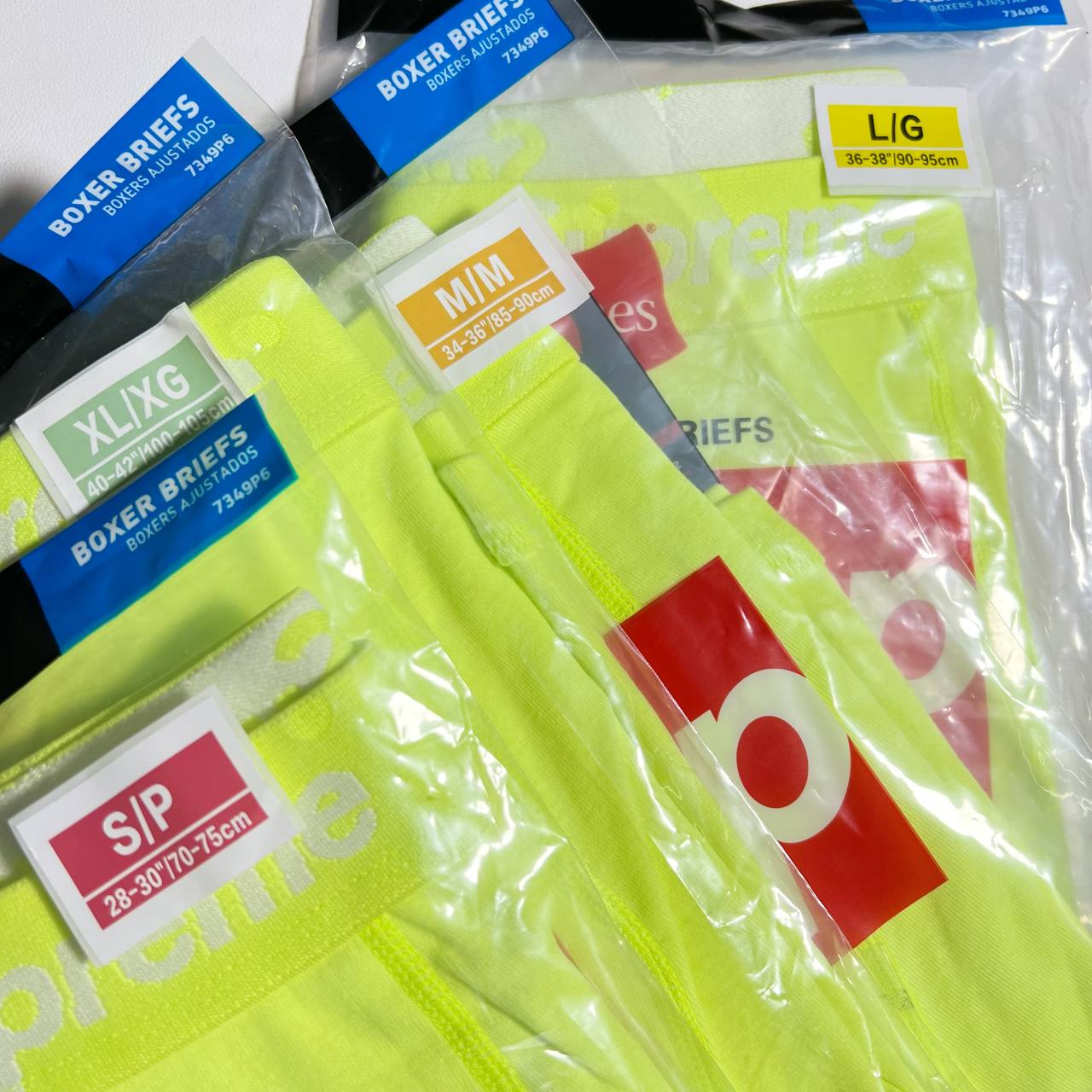 CND /슈프림 속옷