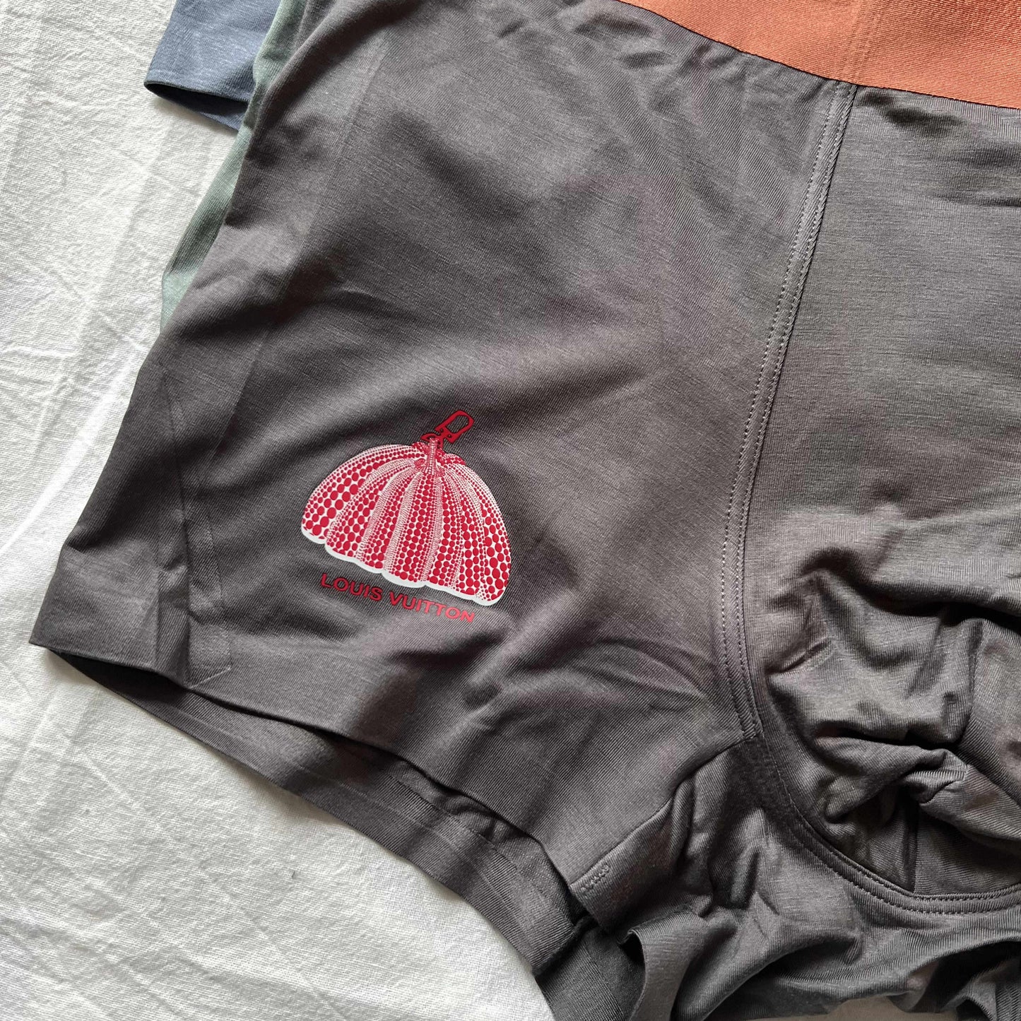 CND /루이비통 속옷