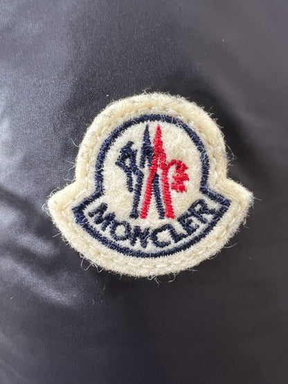 탑몽클 / MC 모자 스트라이프 맨투맨