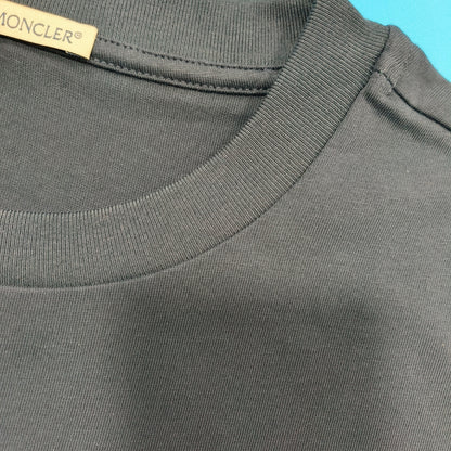 탑몽클X  / MC 데님 포켓 티셔츠