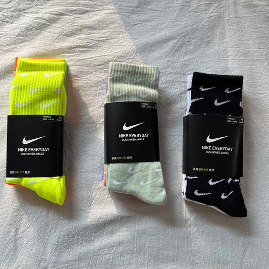 CND /나이키 양말