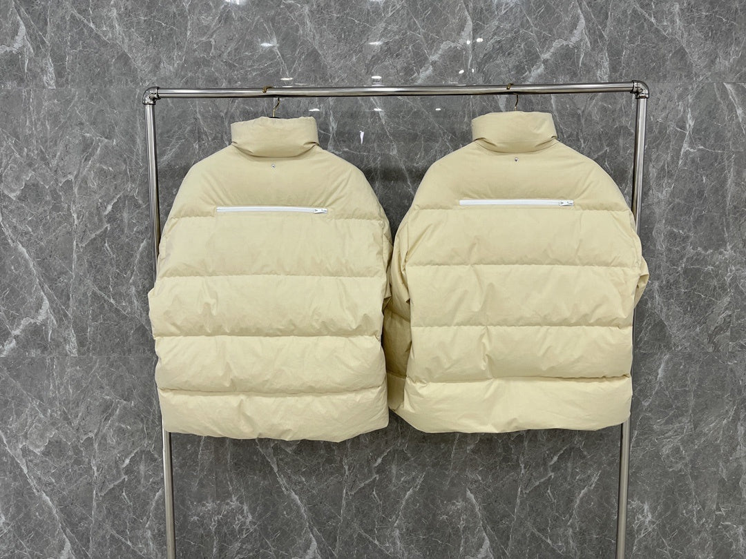 대리석 /  보테가베네타 이중지퍼 베이지 구스다운 루즈핏 패딩점퍼