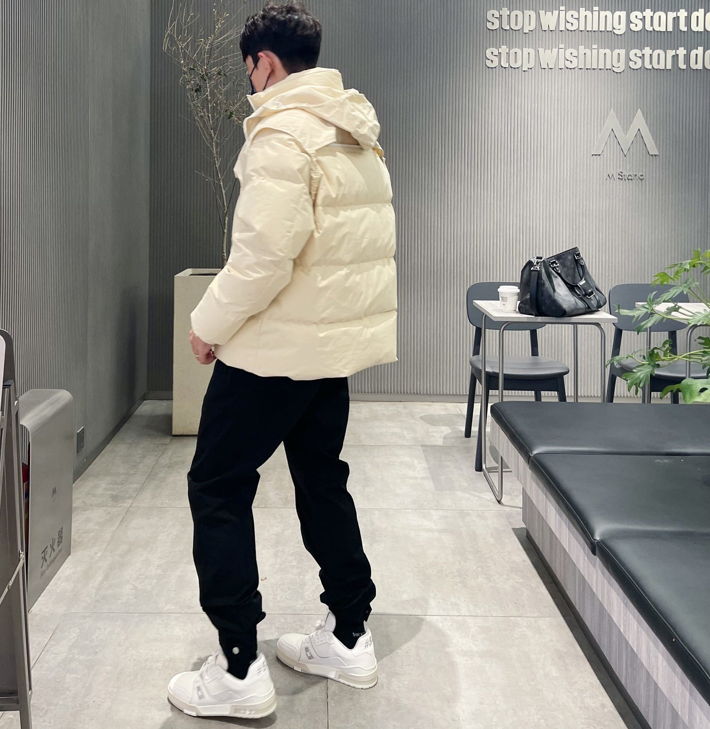 대리석 /  보테가베네타 이중지퍼 베이지 구스다운 루즈핏 패딩점퍼