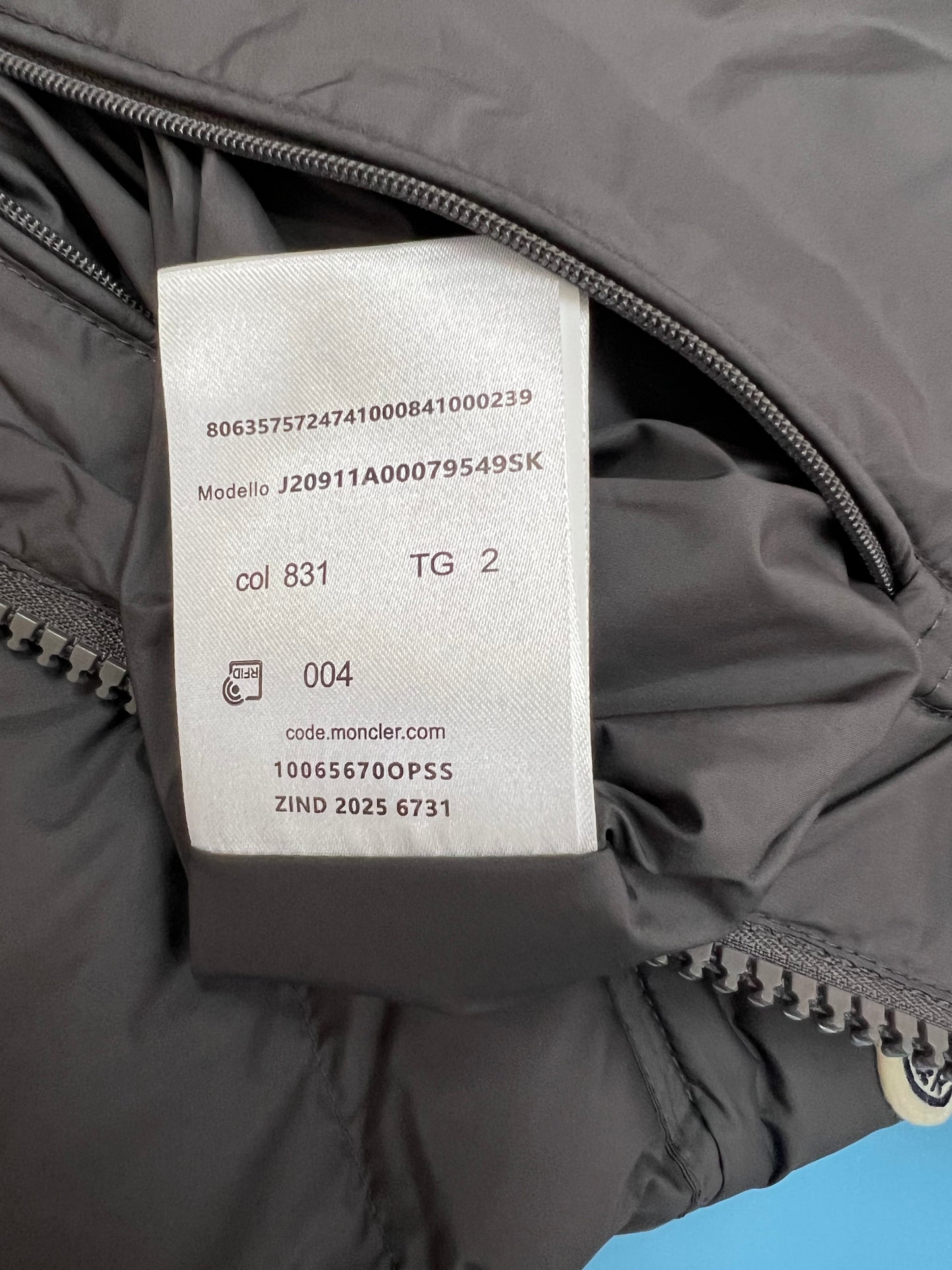 탑몽클 / MC GLN 갈리엔 패딩