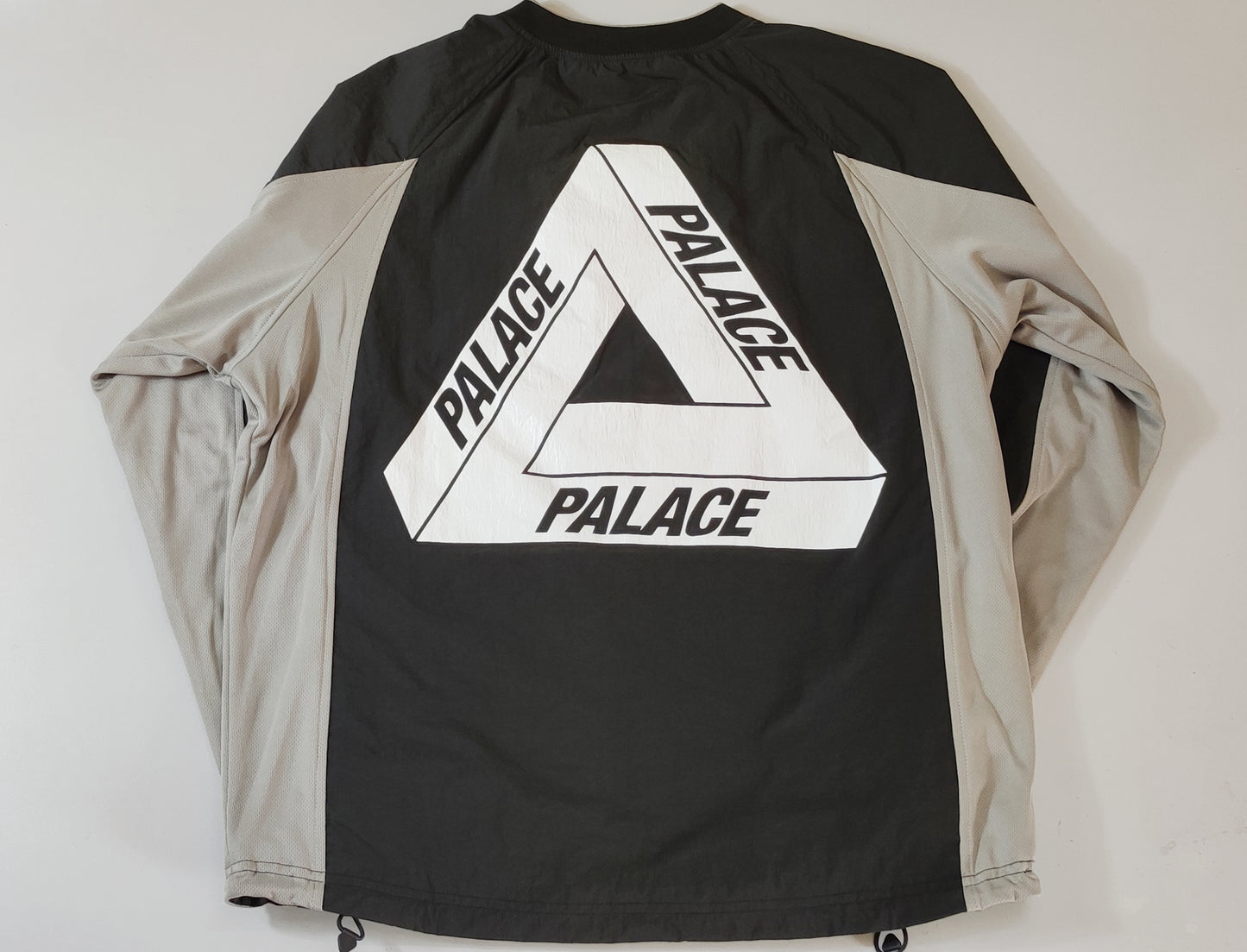 탑팔라스 / Palace Shell Pullover Jacket 팔라스 쉘 풀오버 자켓 SS22