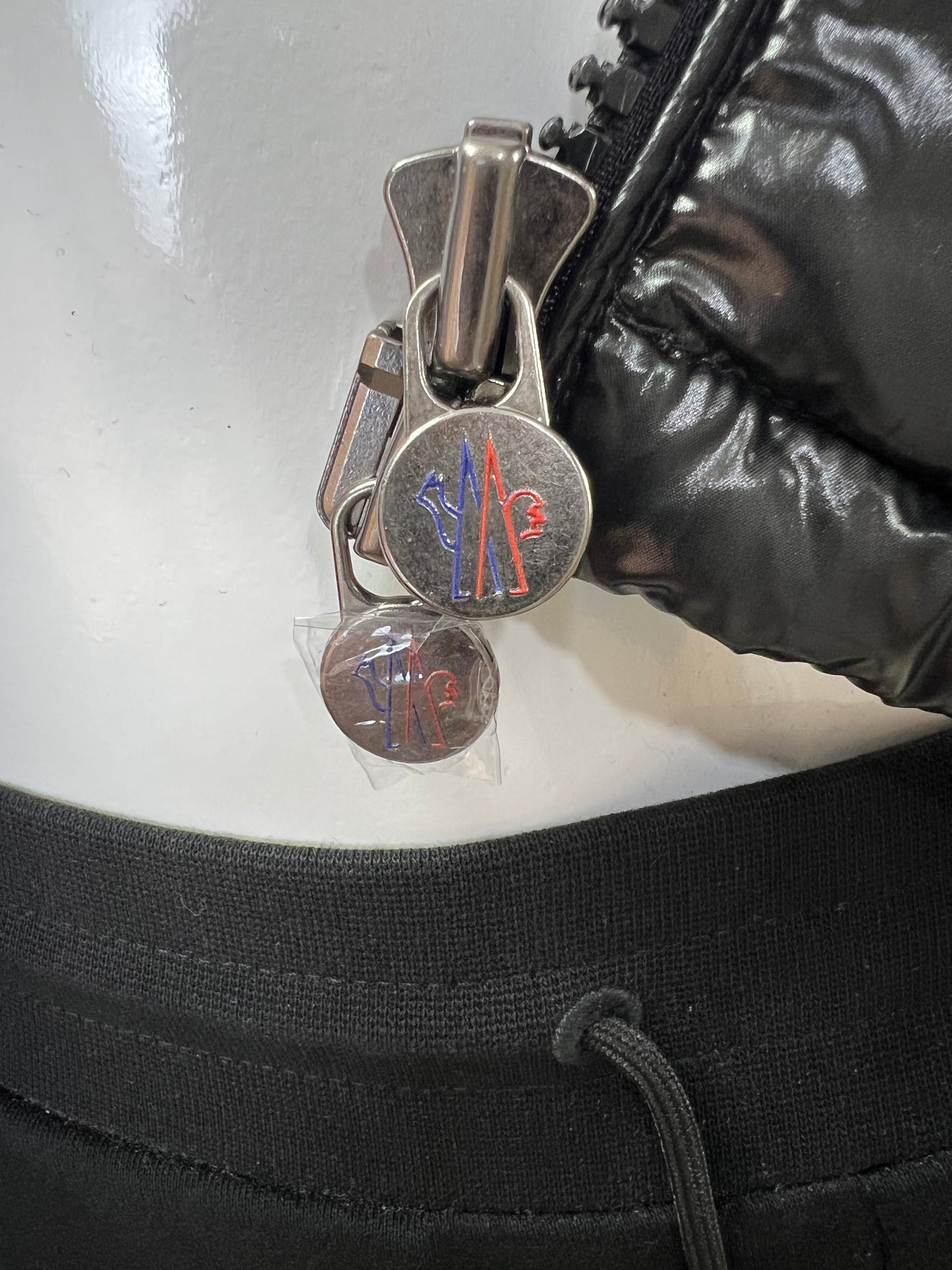 탑몽클 / MC MayaF 빛나는 다운 자켓