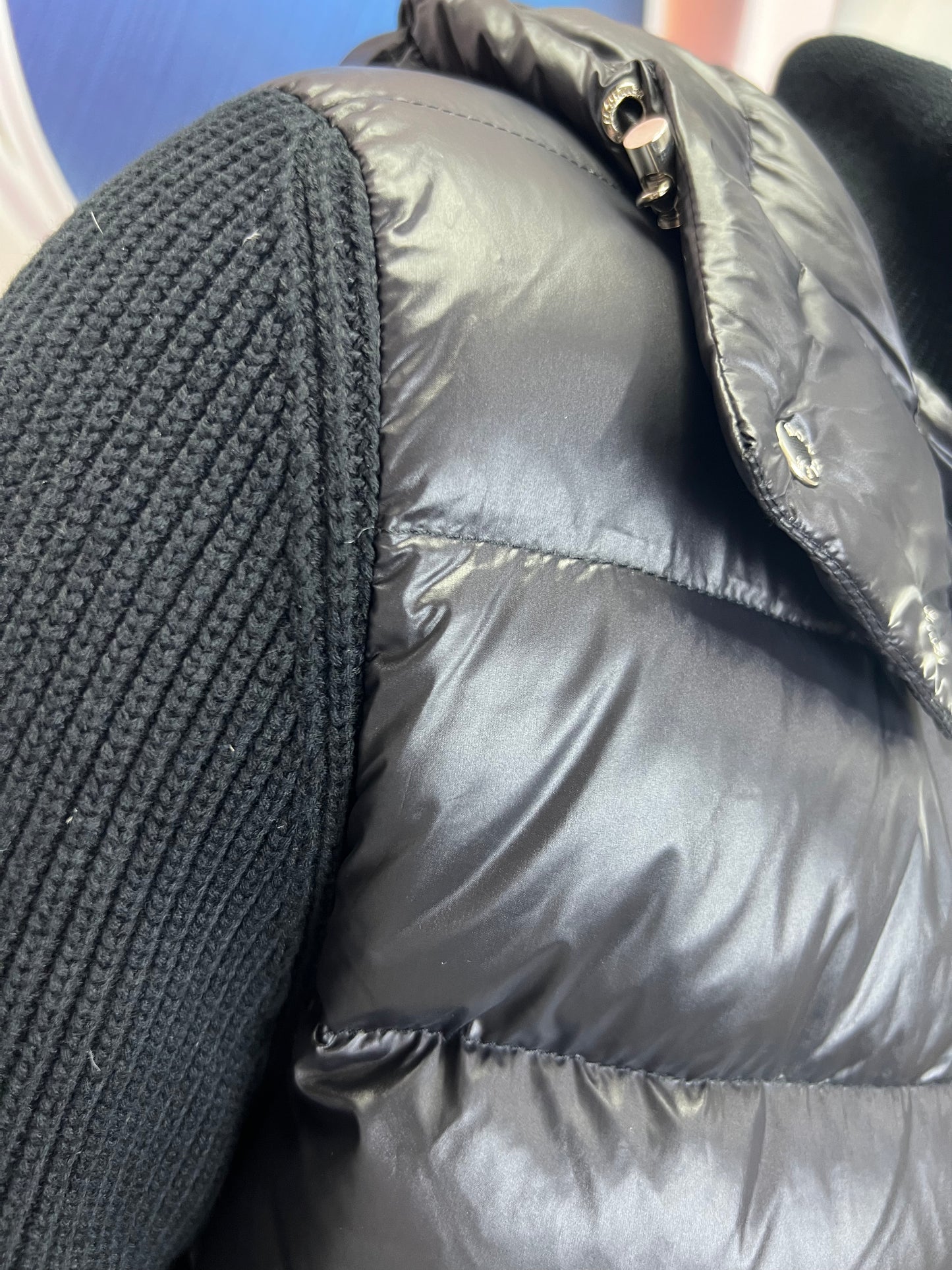 탑몽클 / MC 모자 스트라이프 맨투맨