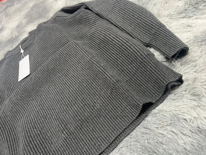 탑아키마 / 마르지엘라  23AW 사각스티치솔리드울풀오버니트