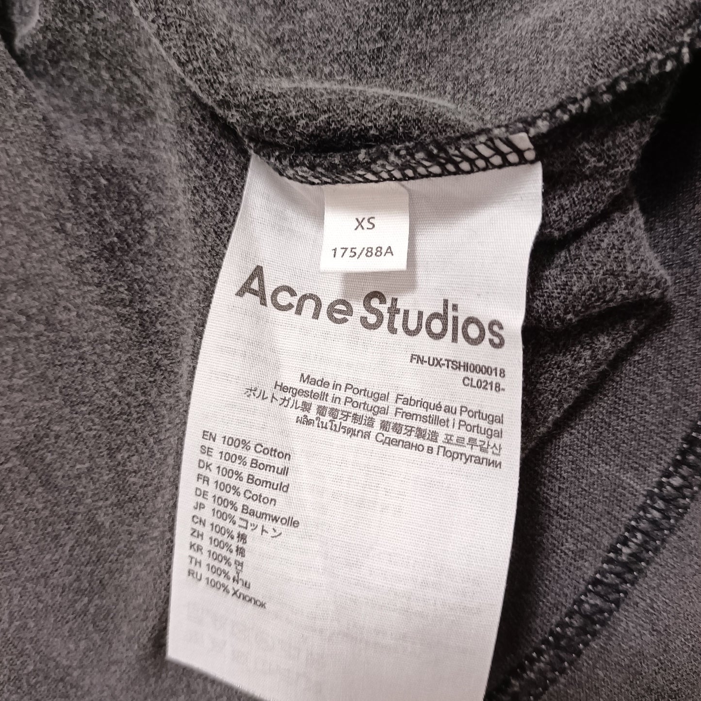 탑아크네 / 아크네스튜디오 빈티지티셔츠빈티지티셔츠