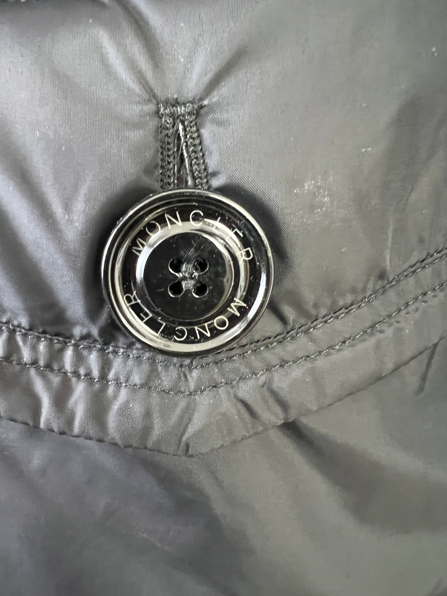 탑몽클 / MC Cluny 다운 재켓