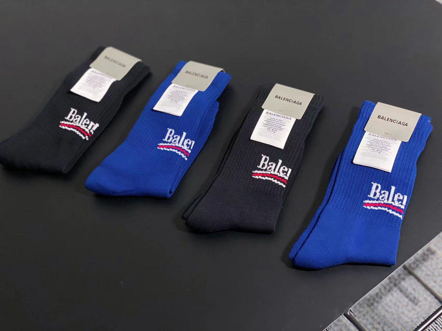 CND /발렌시아가 양말