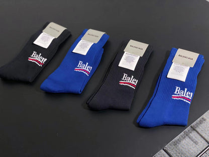 CND /발렌시아가 양말