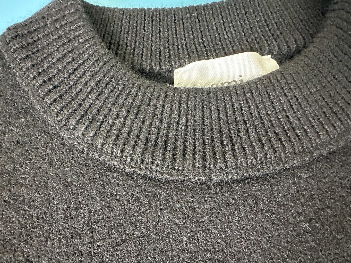 탑아미 / 아미  24 레드 빅로고 라운드 니트