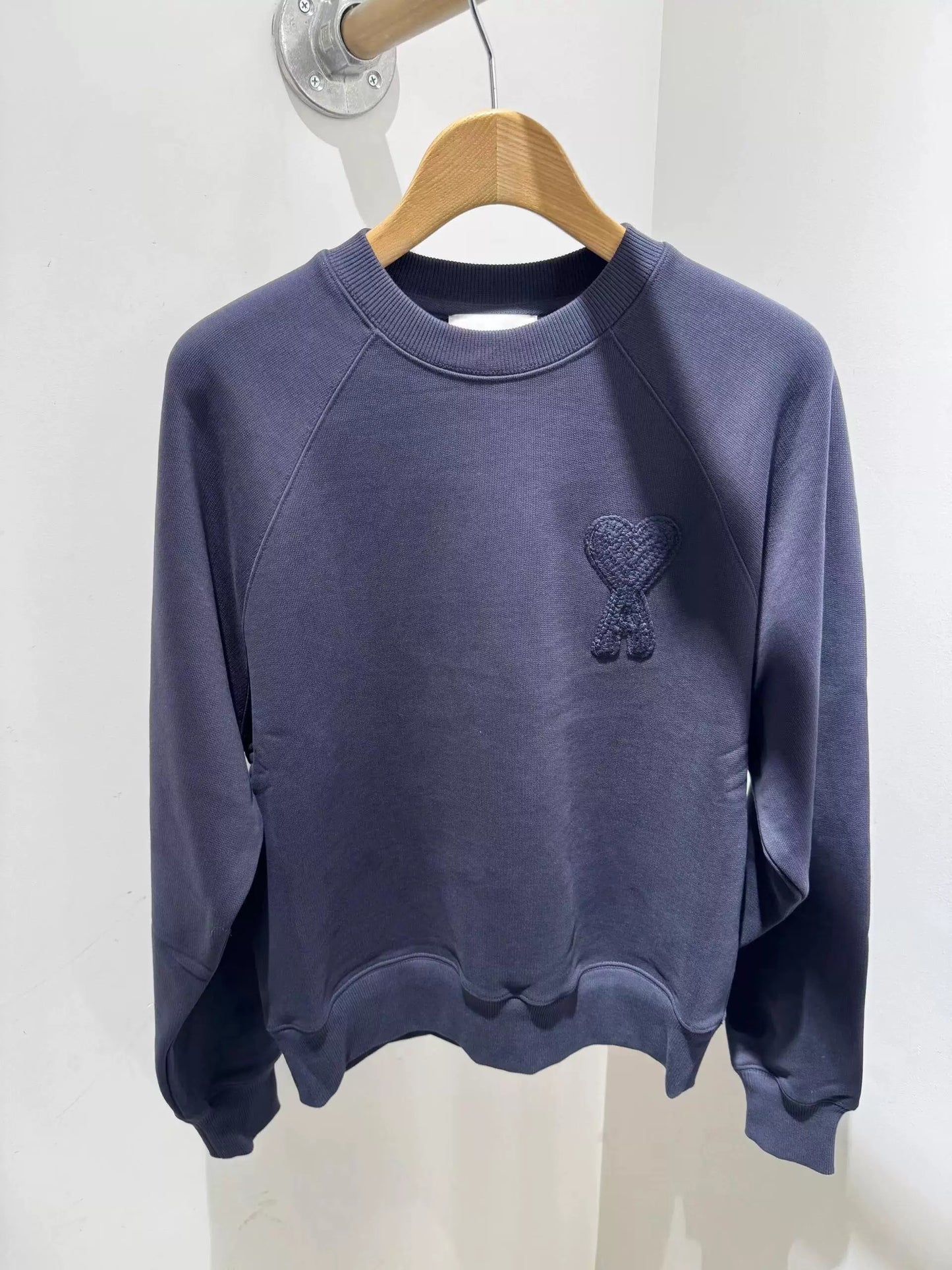 탑아미 / 아미 ADC 코랄 맨투맨 (출시예정)