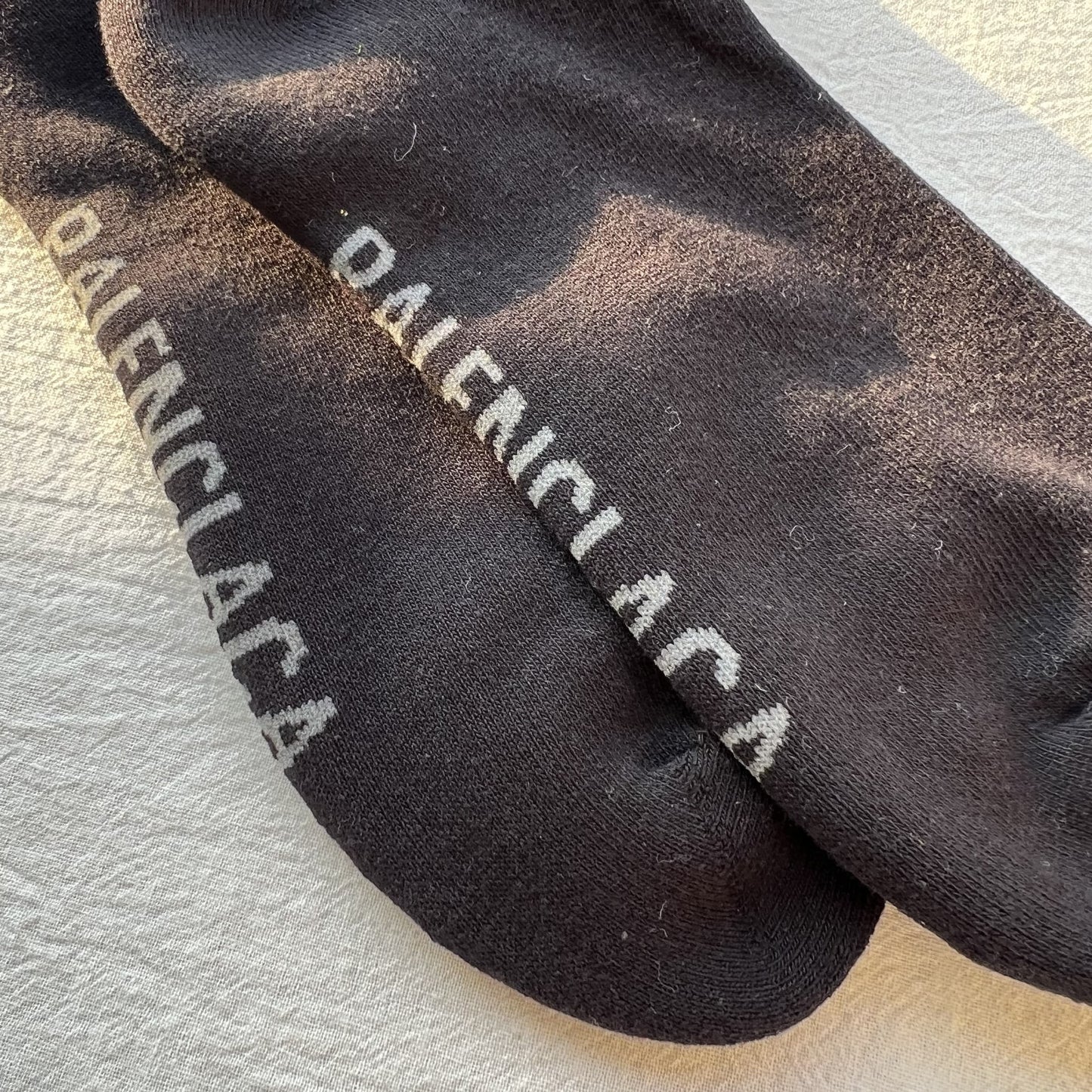 CND / 발렌시아가 양말