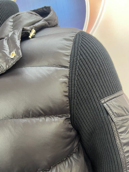 탑몽클 / MC 모자 스트라이프 맨투맨