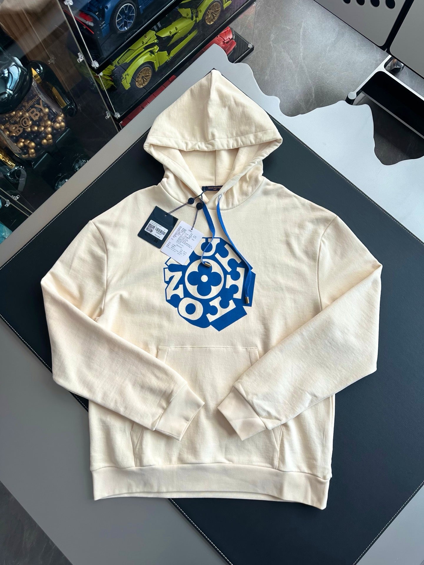 v공장 / 루이비통 플라워 모티프 프린티드 시그니처 후드티